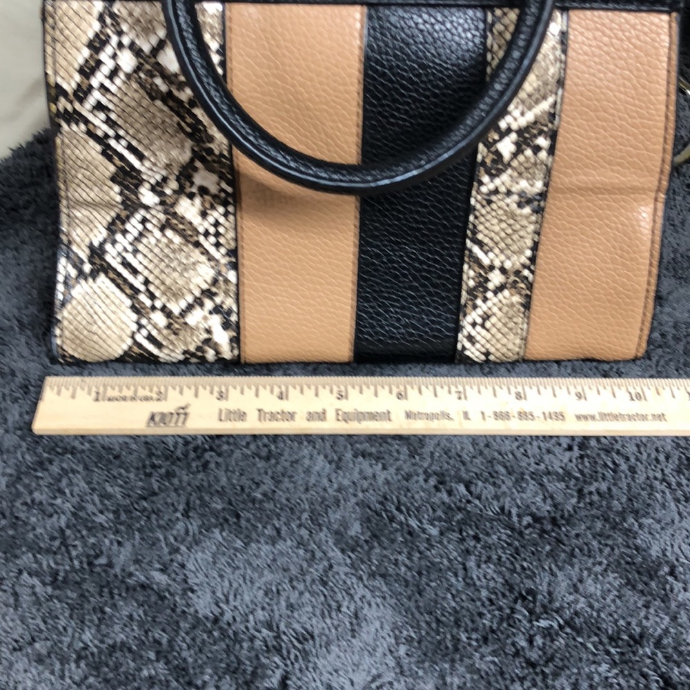 Nine West Handbag - Picture 6 of 7